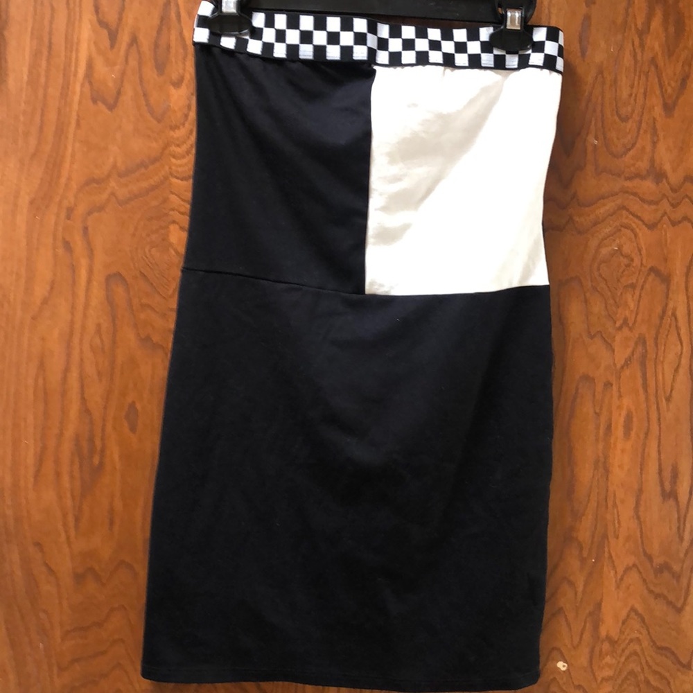 Women go out dress
